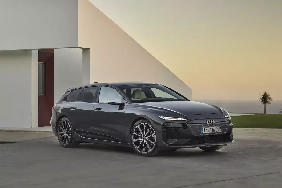 Audi A6 C9 e-tron Quattro 428 KM