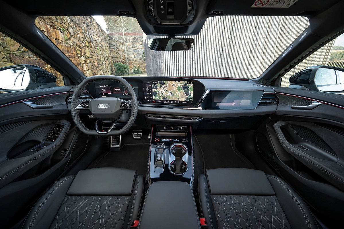 Audi A6 C9 40TFSI 204 KM