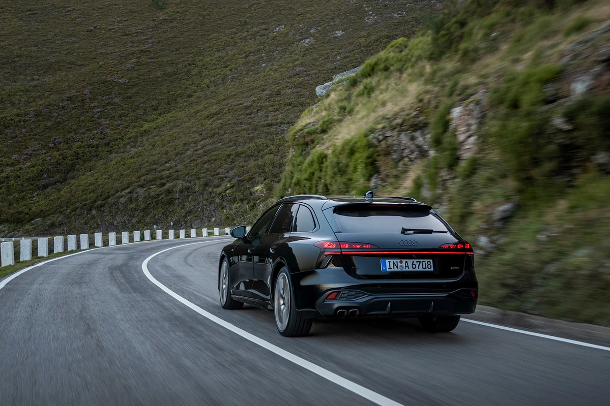 Audi A6 C9 40TFSI 204 KM