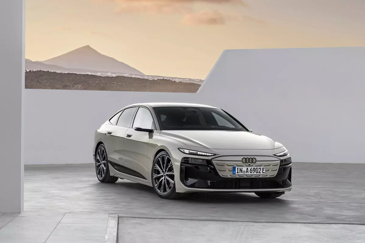 Audi A6 C9 e-tron Performance 367 KM