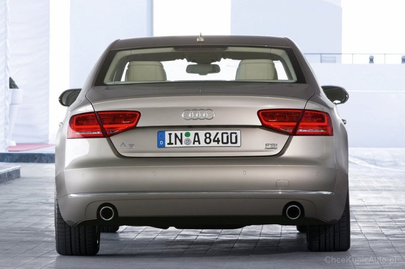 Audi A8 D4 6.3 FSI W12 500 KM