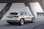 Audi E-Tron 55 408 KM
