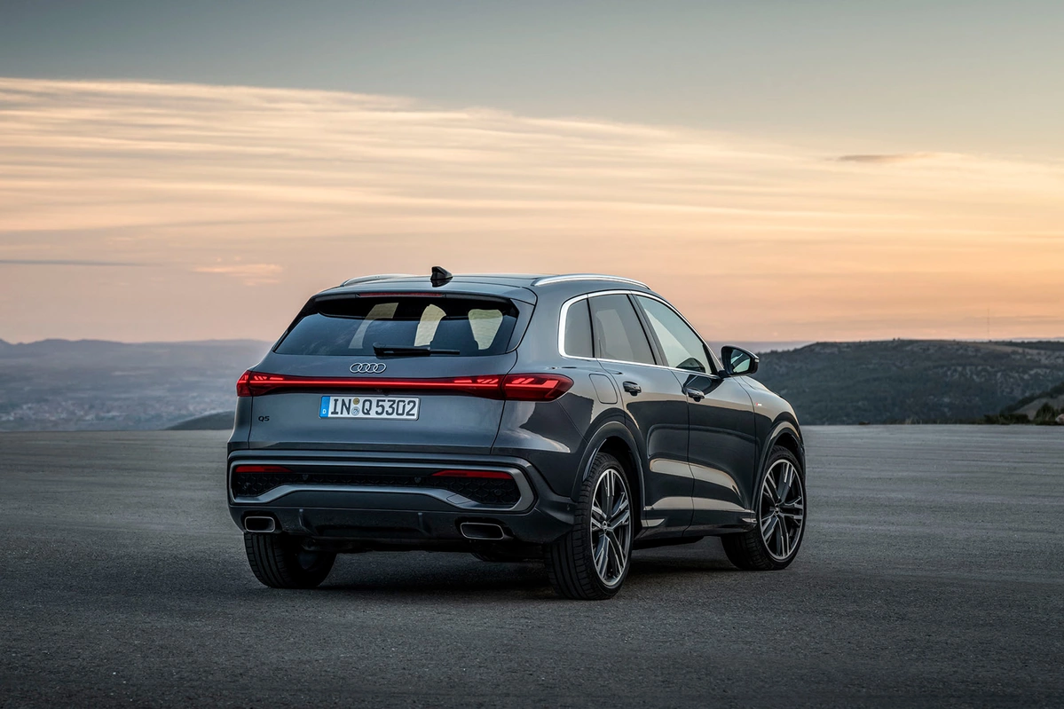 Audi Q5 III TFSI MHEV Plus 204 KM