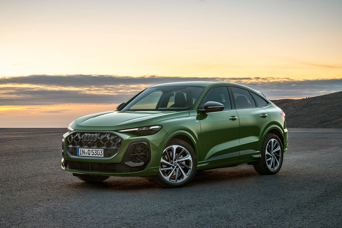 Audi Q5 III Sportback TFSI MHEV Plus 204 KM