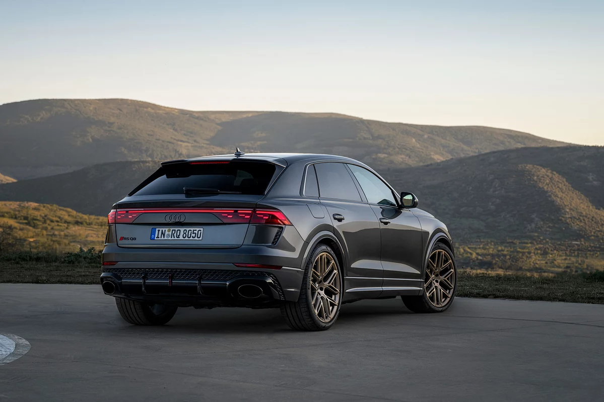 Audi RSQ8 4.0 TFSI 600 KM