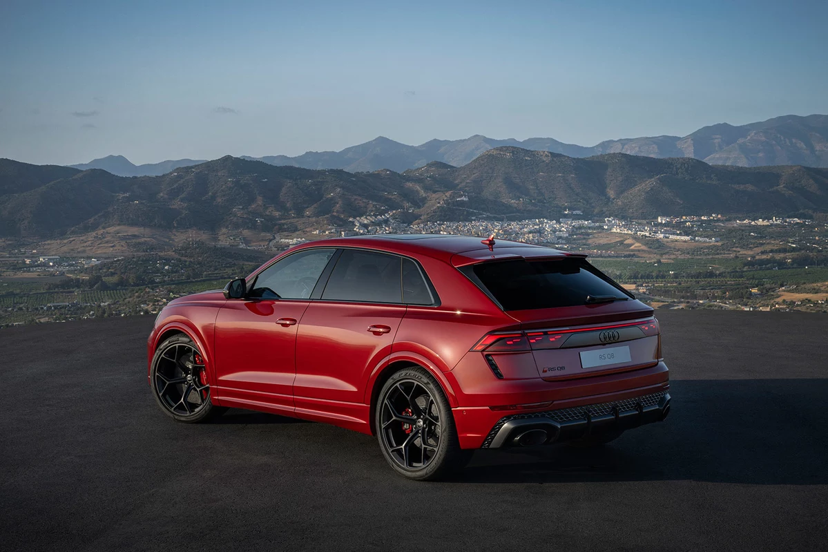 Audi RSQ8 4.0 TFSI 600 KM