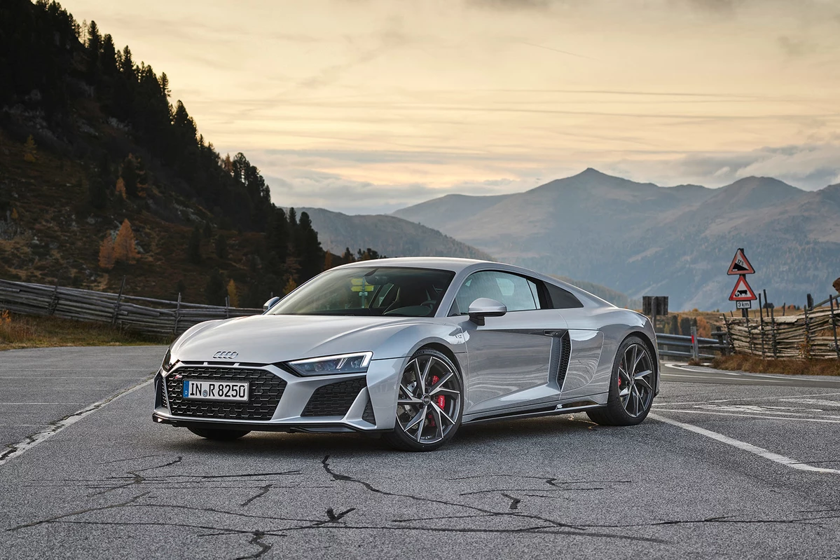 Audi R8 II FL 5.2 FSI 570 KM