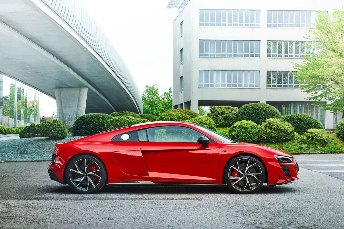 Audi R8 II FL 5.2 FSI 570 KM