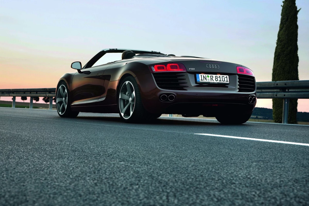 Audi R8 Spyder 4.2 FSI 430 KM