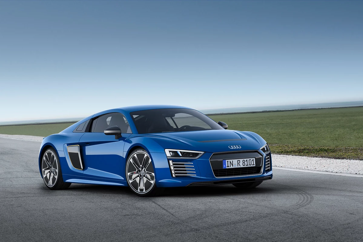 Audi R8 e-Tron 92 kWh 462 KM