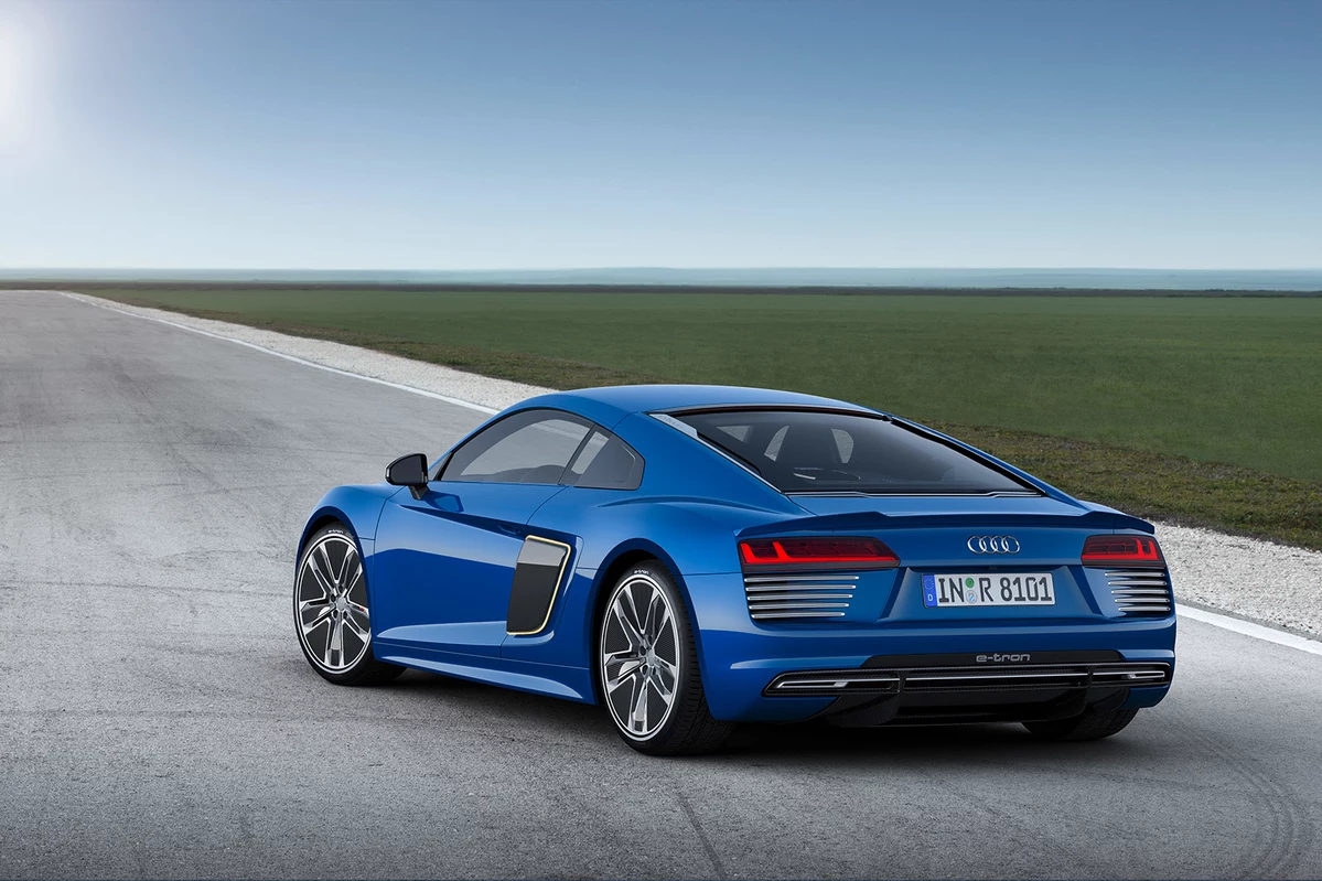 Audi R8 e-Tron 92 kWh 462 KM