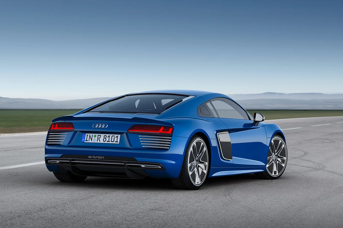 Audi R8 e-Tron 92 kWh 462 KM