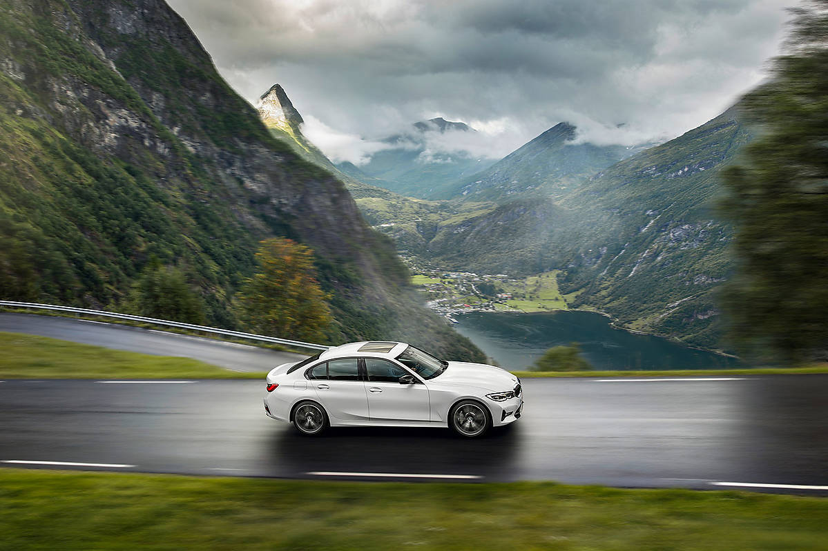 BMW 318i G20 156 KM