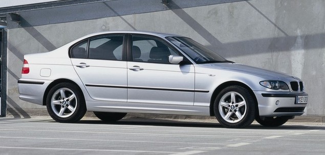 BMW 316i E46 105 KM 2000 sedan skrzynia ręczna napęd tylny