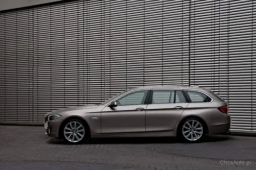 BMW 528i 245 KM 2012