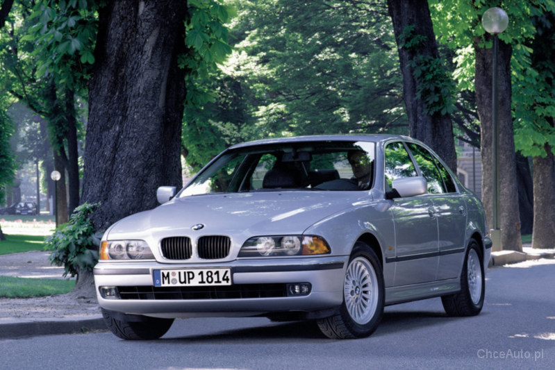 BMW 540i E39 286 KM