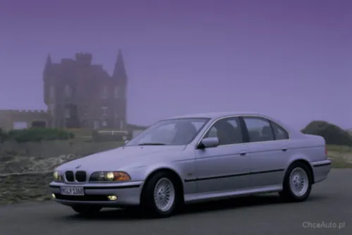 BMW 520i 170 KM 2001