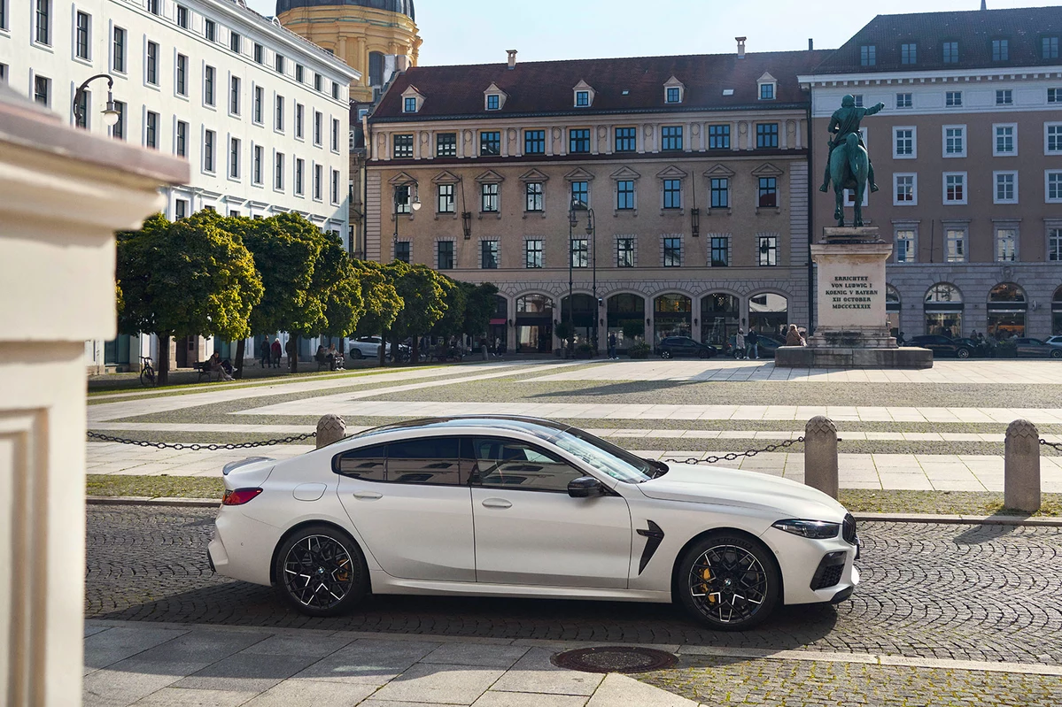 BMW M8 F93 FL 600 KM