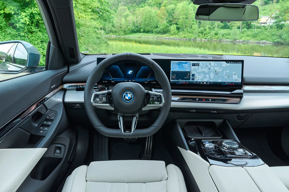 BMW i5 G61 eDrive40 340 KM