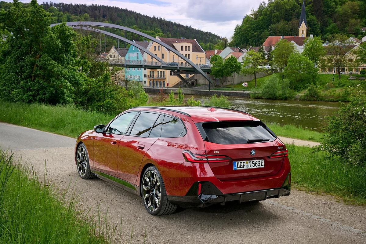 BMW i5 G61 M60 601 KM