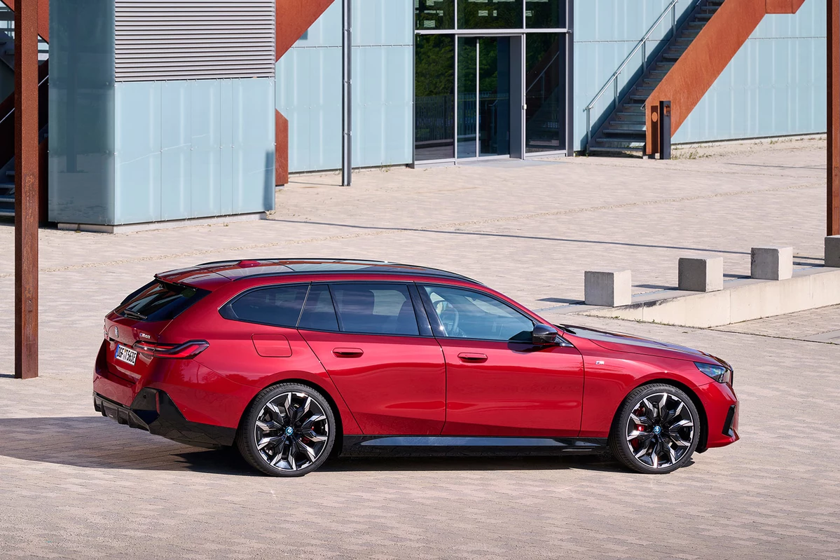 BMW i5 G61 M60 601 KM