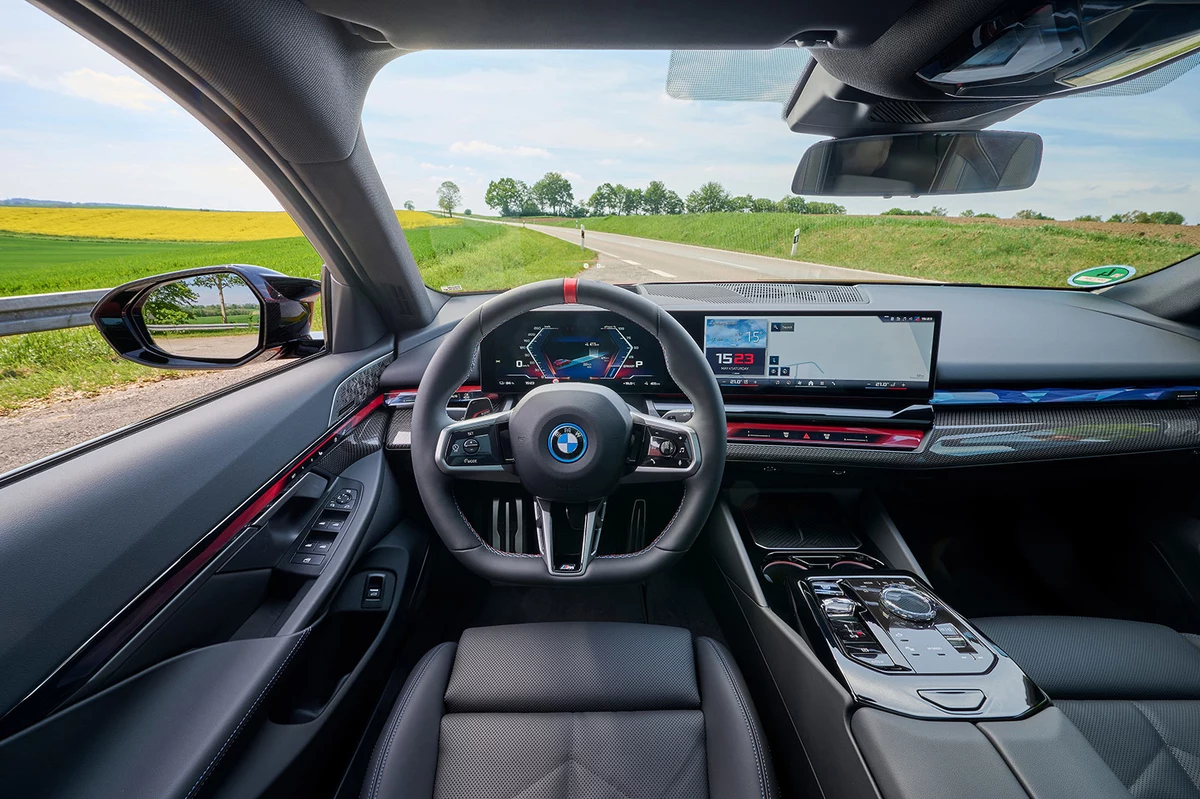 BMW i5 G61 M60 601 KM