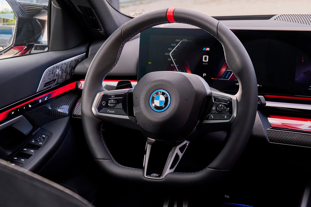 BMW i5 G61 M60 601 KM