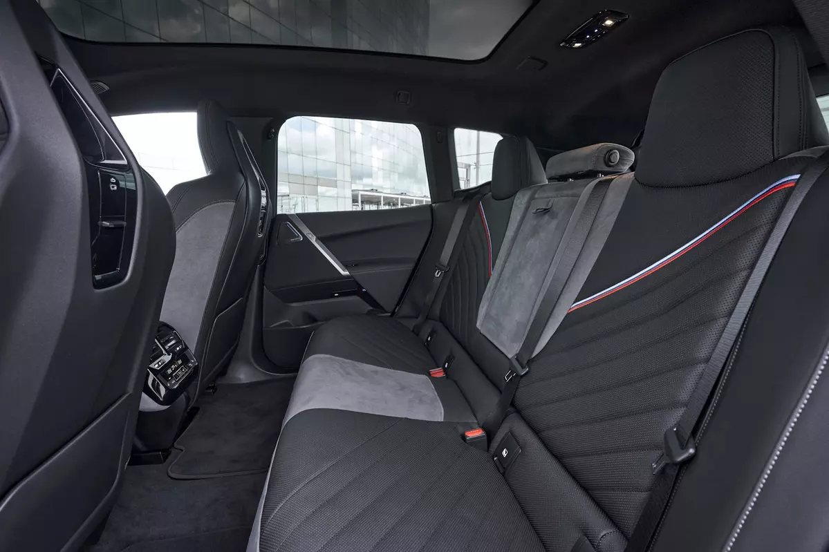 BMW iX I20 FL xDrive45 408 KM