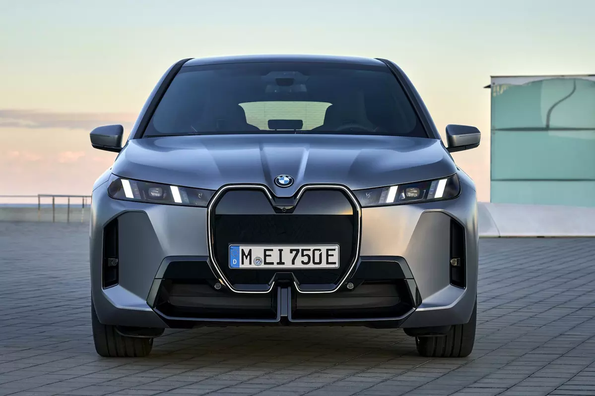 BMW iX I20 FL xDrive45 408 KM