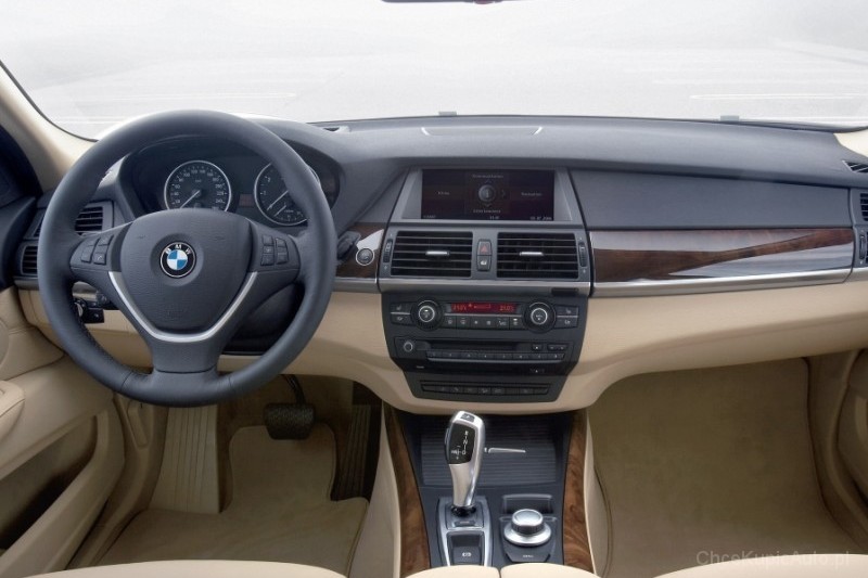BMW X5 E70 30i 272 KM
