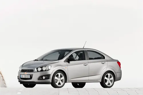 Chevrolet Aveo 1.4 16v 100 KM 2014