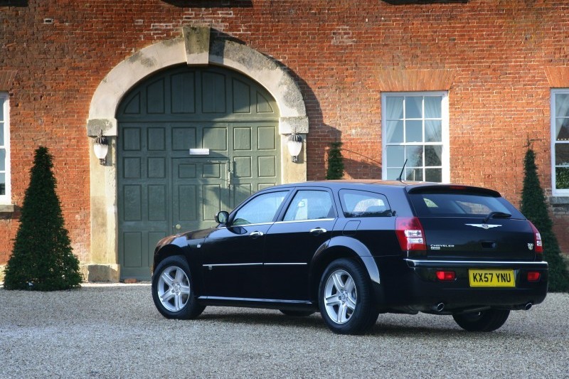 Chrysler 300C FL 3.5 253 KM