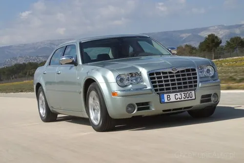 Chrysler 300C 3.0 CRD 218 KM 2007