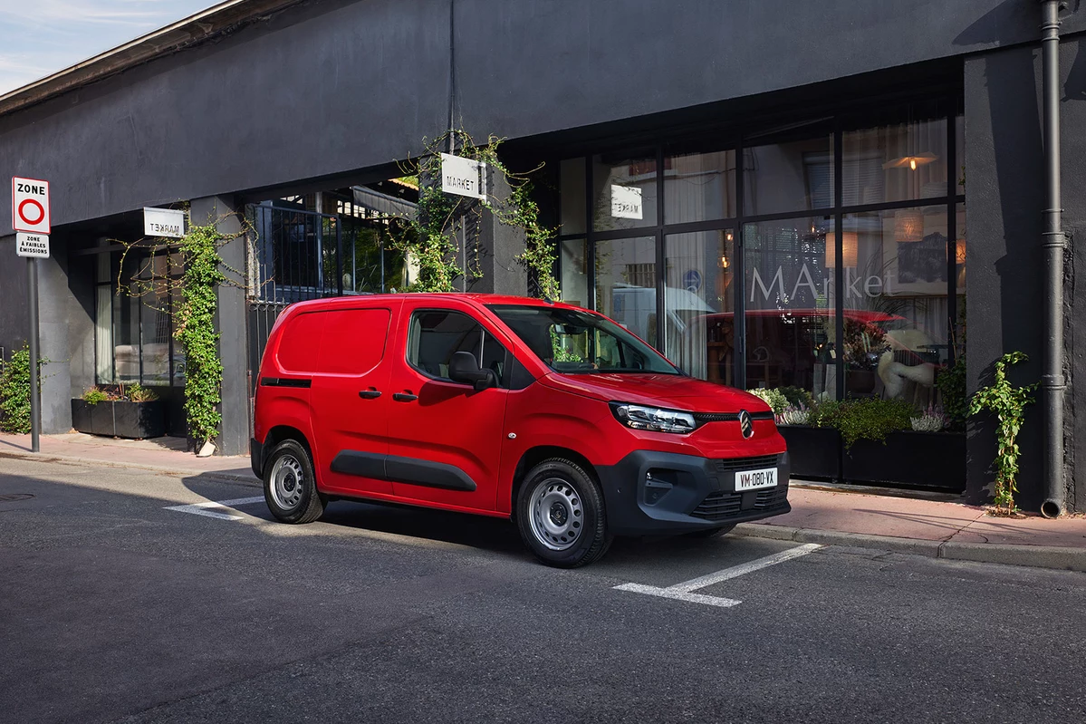 Citroen Berlingo III FL M Elek EV 136 50kWh 136 KM