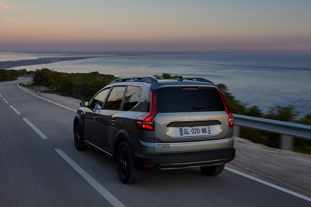 Dacia Jogger FL Hybrid 140 140 KM