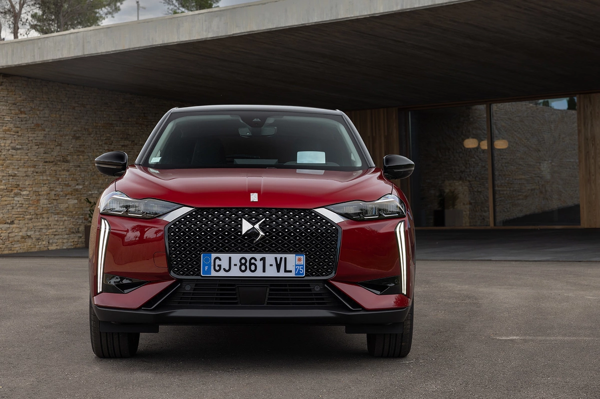 DS DS3 FL E-Tense 54kWh 156 KM