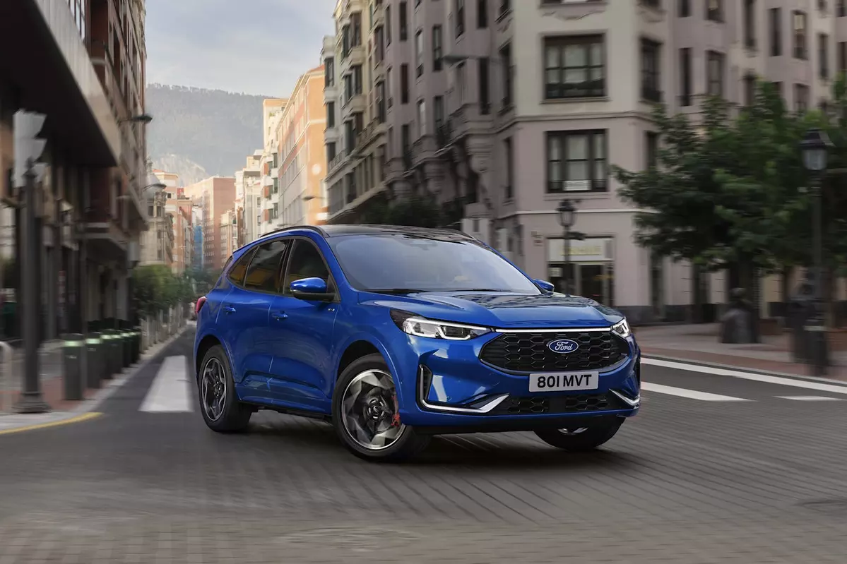 Ford Kuga III FL 2.5 Plug-In Hybrid 243 KM