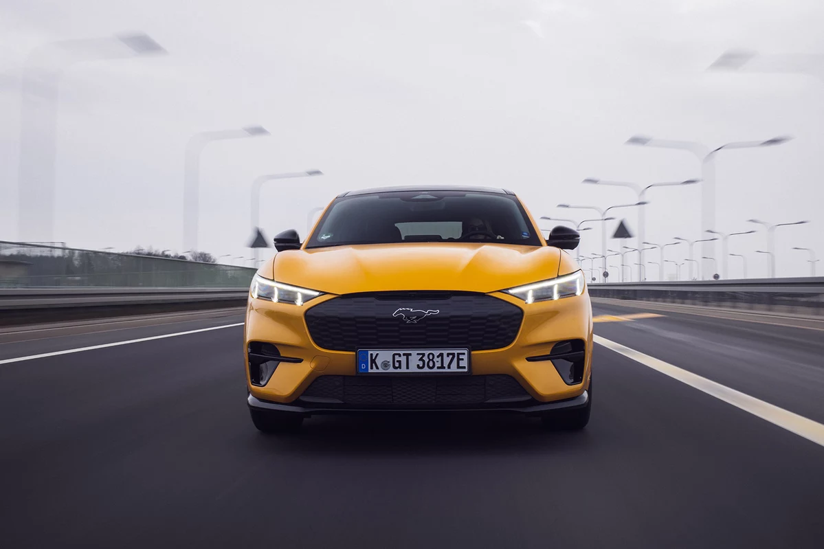 Ford Mustang Mach-E GT 88 kWh 487 KM