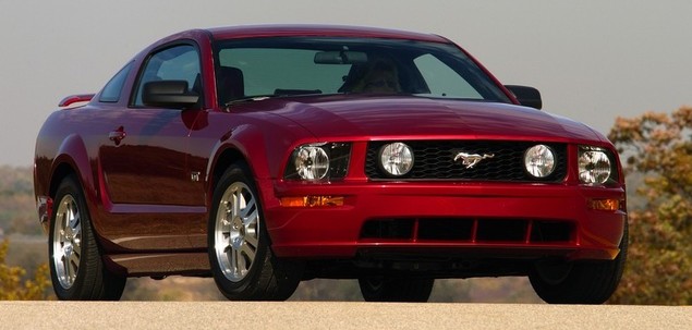Ford Mustang V 3.7 305 KM