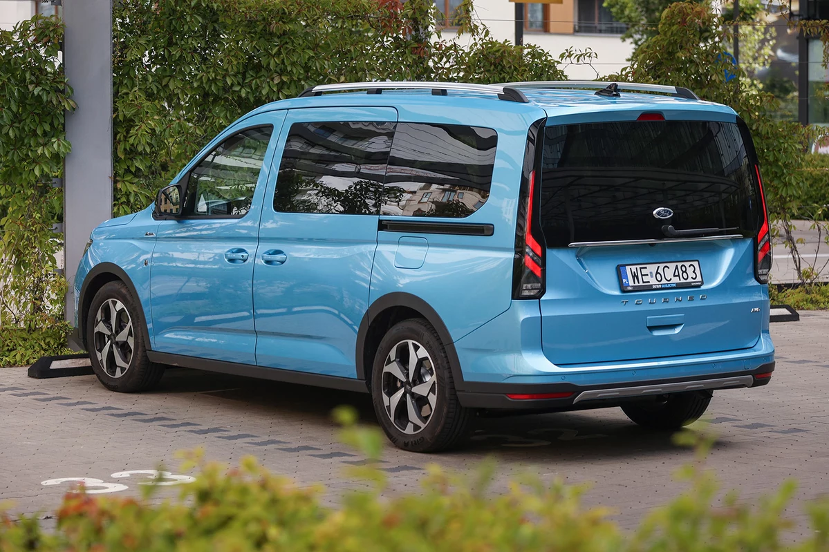 Ford Tourneo Connect III Grand 1.5 EcoBoost 114 KM