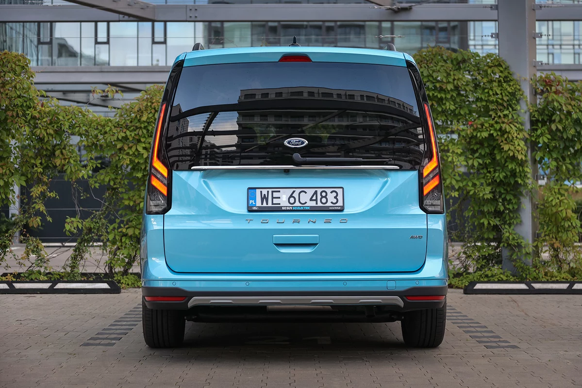 Ford Tourneo Connect III Grand 1.5 EcoBoost 114 KM