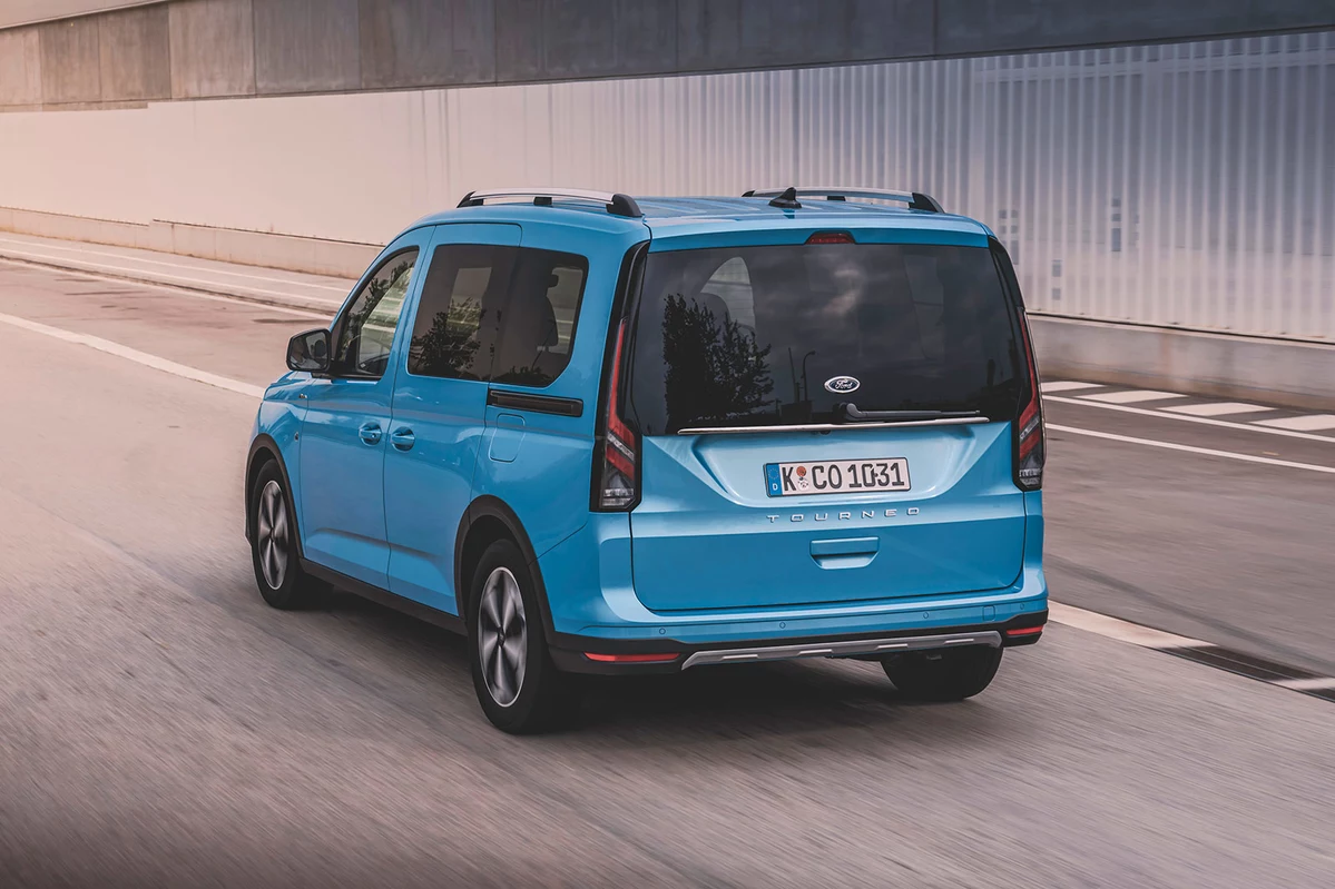 Ford Tourneo Connect III 2.0 EcoBlue 122 KM