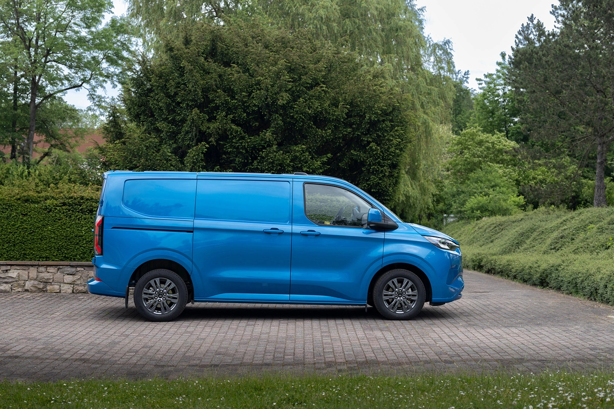 Ford Transit Custom II L1 BEV 136 KM