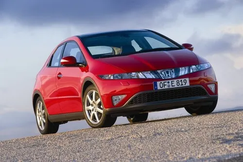 Honda Civic 1.8 140 KM 2007