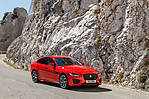 Jaguar XE I FL D180 180 KM