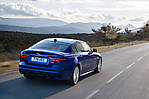 Jaguar XE I FL P300 300 KM