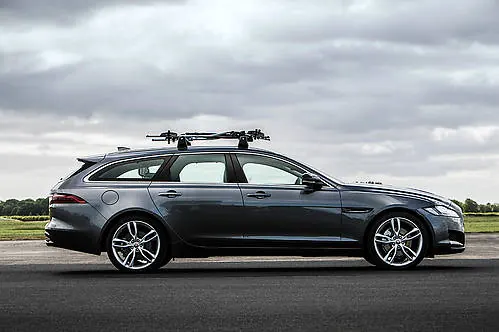 Jaguar XF 2.0 i4P 250 KM 2020