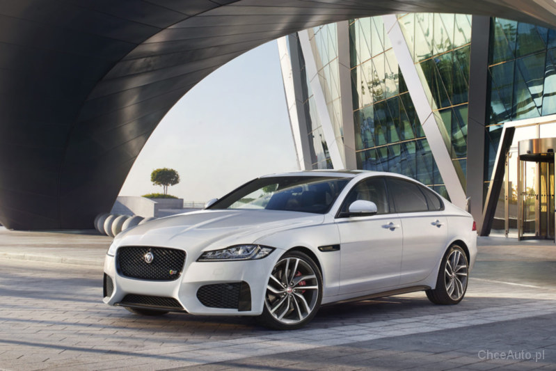 Jaguar XF II 2.0 i4D 240 KM