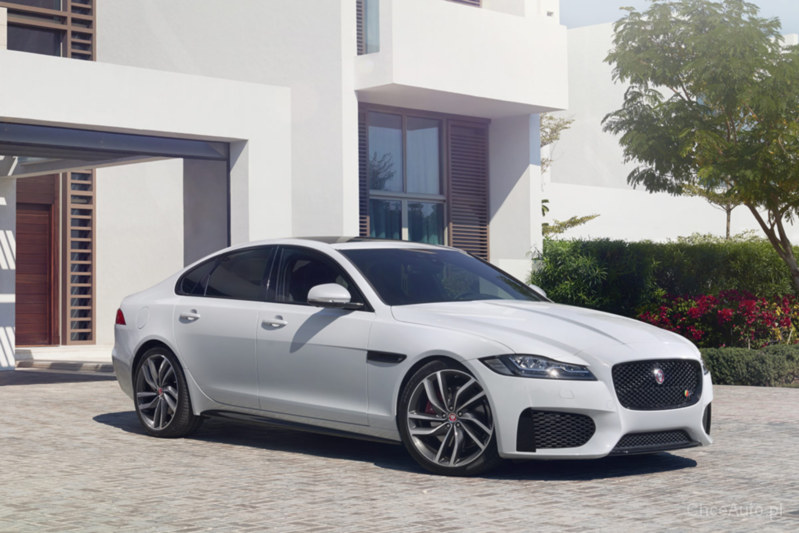 Jaguar XF II 2.0 i4P 300 KM