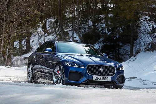 Jaguar XF P250 250 KM 2021